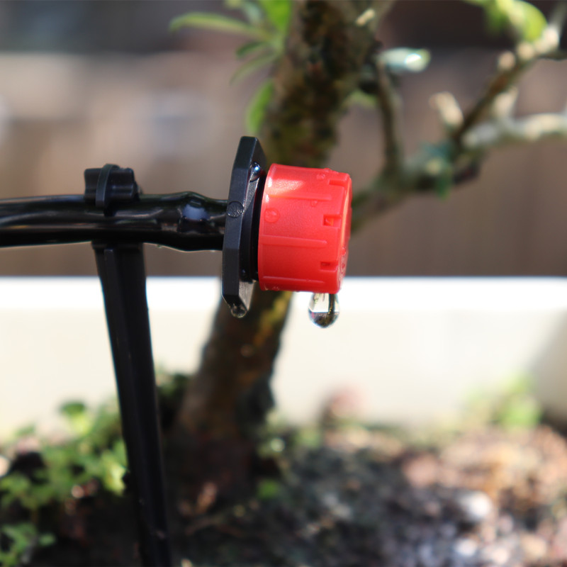 Gardening drip irrigation set